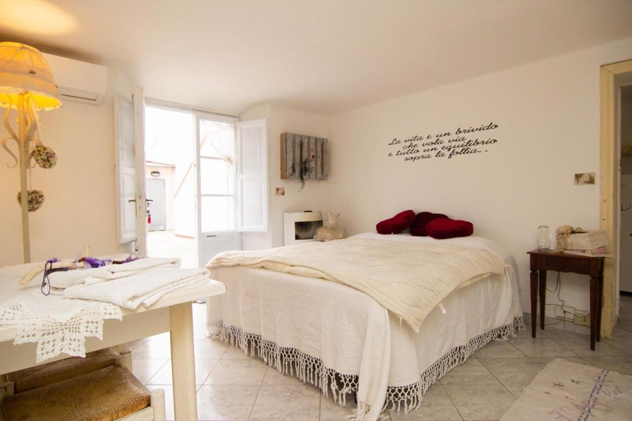 200Metri Dal Mare Raffinato Chalet Con Giardino Lejlighed Marina Di Pisa Eksteriør billede